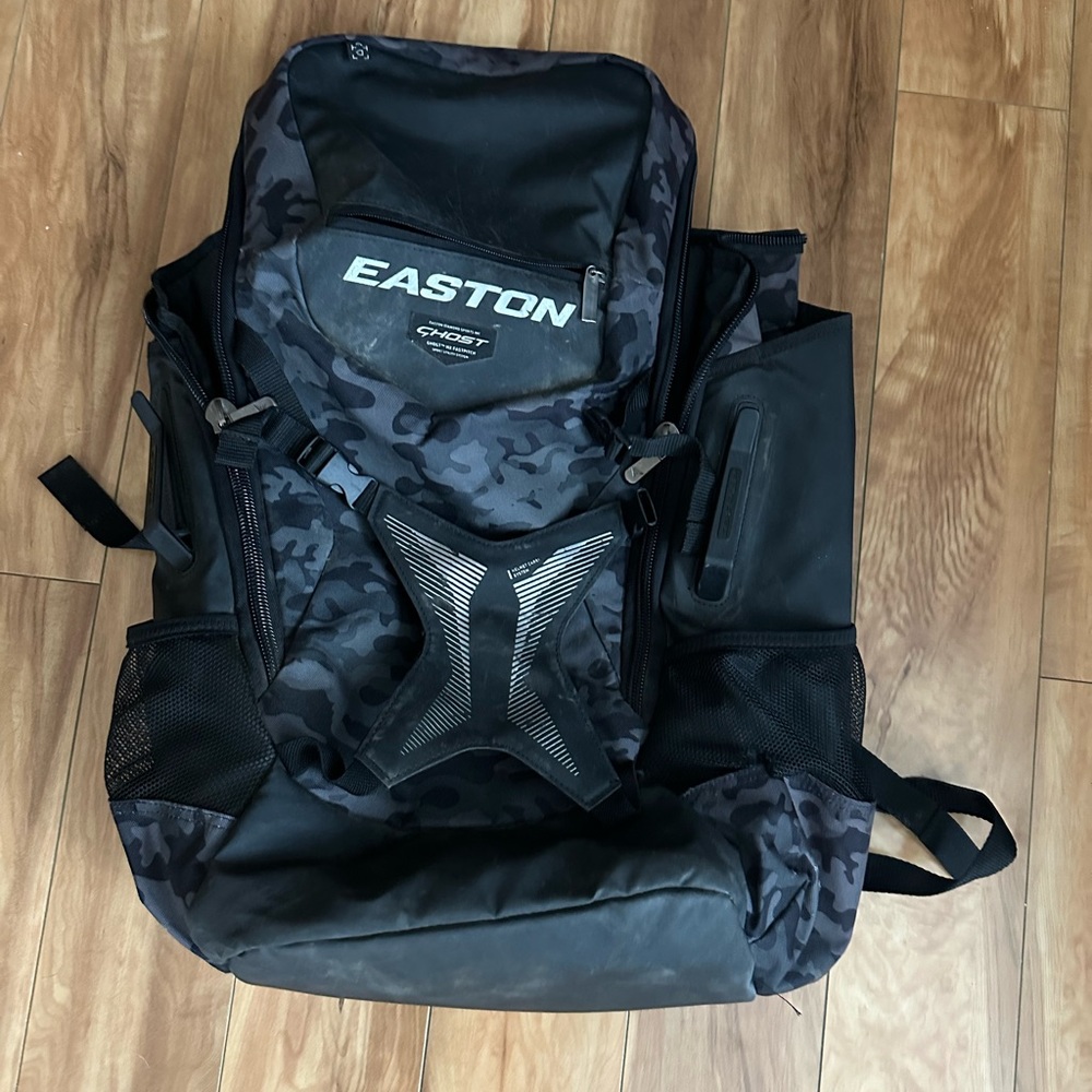 Easton softball bag